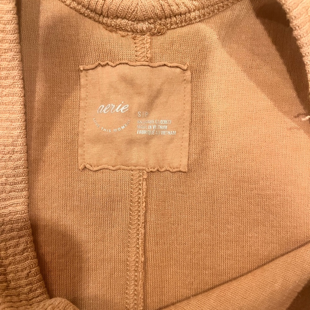 Aerie V-Neck Wonder Textured Sweatshirt in Tan size Small Oversized - Picture 4 of 4